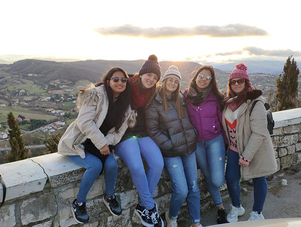 Alumnas INTER en Italia con beca Erasmus+