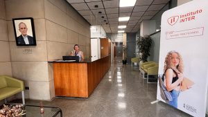 Hall de Secretaría de Instituto ÍNTER